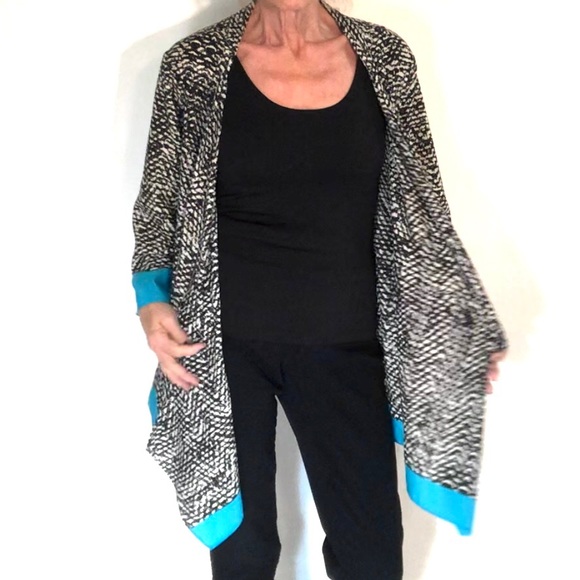 Silky Avenue Kimono Black White Size 18-20 - Picture 2 of 11